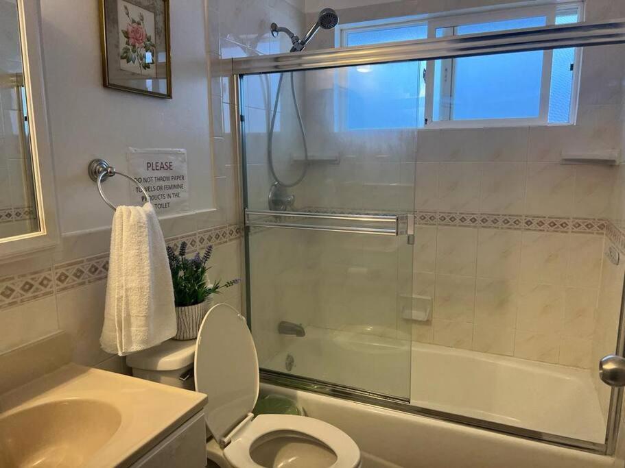 Affordable Private Rooms With Shared Bath Kitchen Near Sfo Daly City Esterno foto
